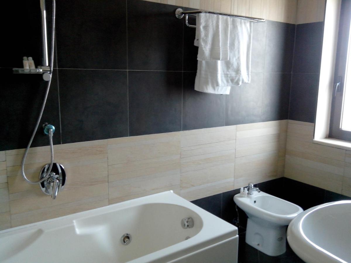 Hotel Briganti 쿠알리아노 객실 사진