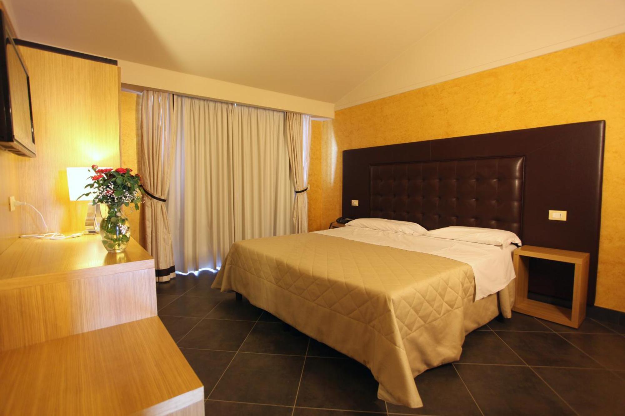 Hotel Briganti 쿠알리아노 객실 사진