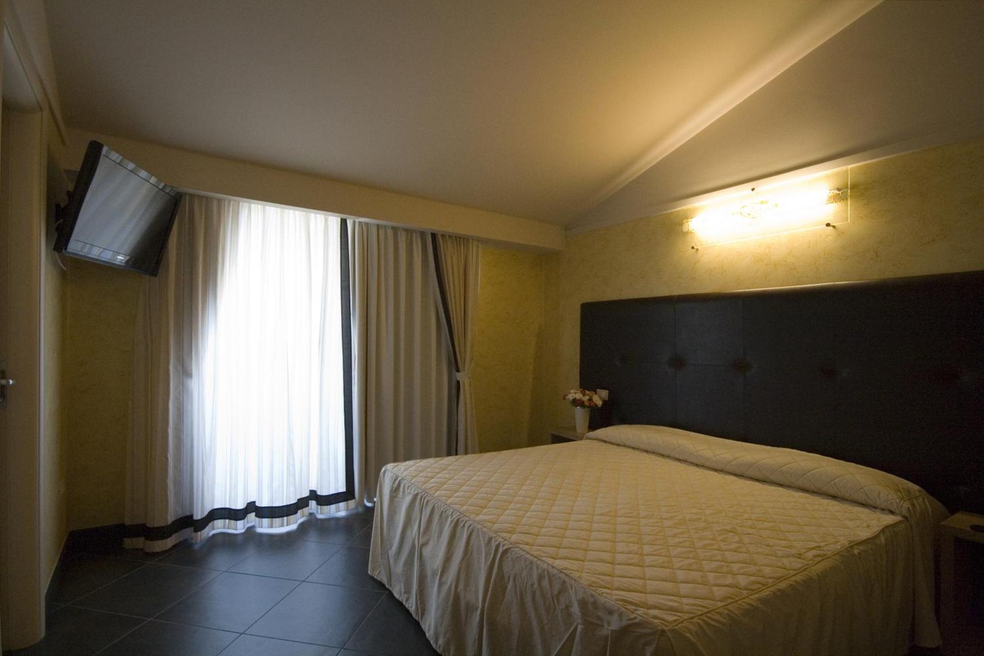 Hotel Briganti 쿠알리아노 객실 사진