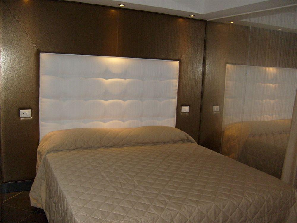 Hotel Briganti 쿠알리아노 외부 사진