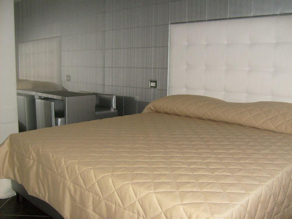 Hotel Briganti 쿠알리아노 외부 사진