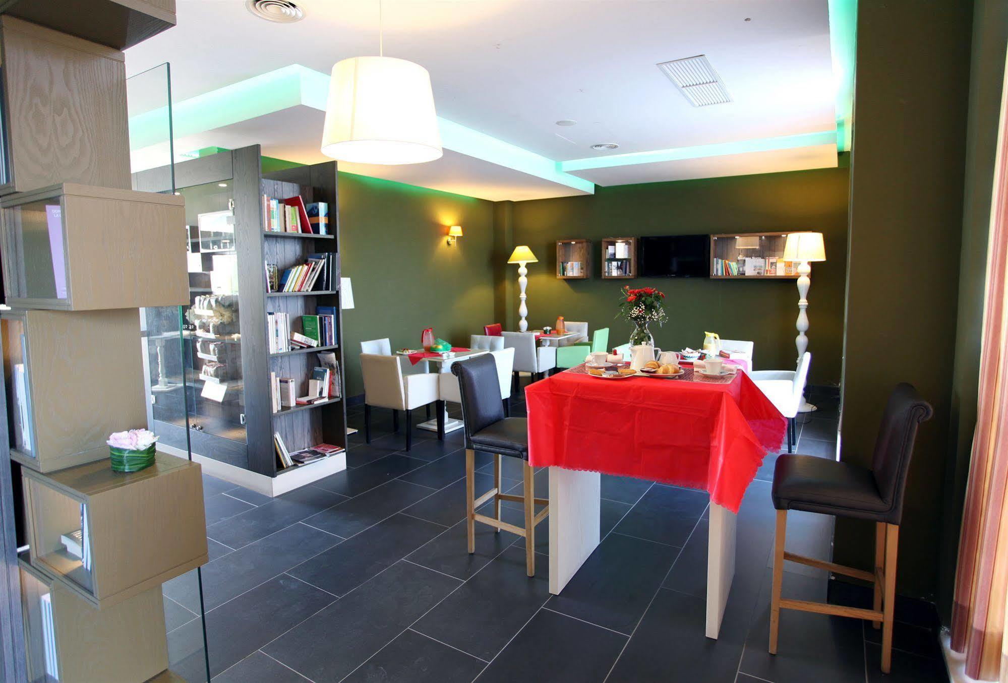 Hotel Briganti 쿠알리아노 외부 사진